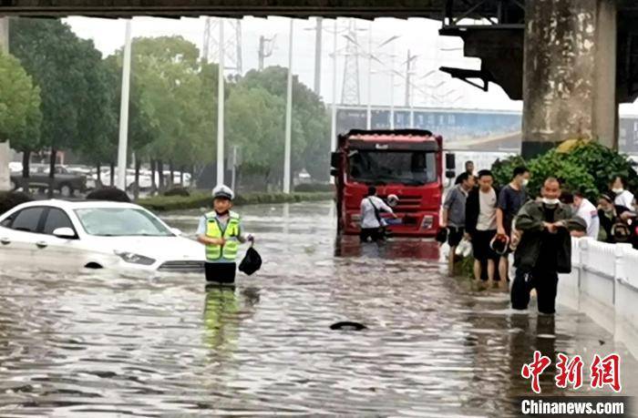 襄阳往年12月26日暴雨实况报道